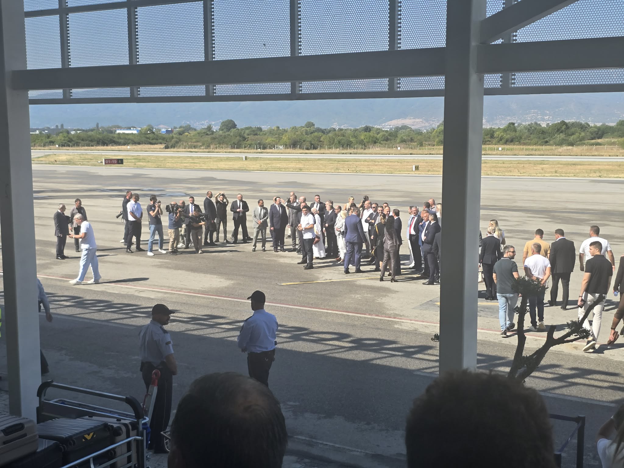 ТАВ Аеродроми: Започна новото поглавје за охридскиот аеродром – од денеска во функција модернизираниот дел, со подобри услови за патниците и вработените на аеродромот и посилна поврзаност со Европа и светот