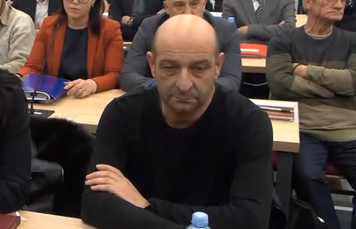 Судење за „Пулс“: Дејан Јованов не ја дал на увид лиценцата за работа, а пристапот бил блокиран од возила