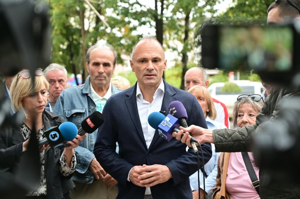 Филипче: Намалете го ДДВ-то на 5% и укинете ги акцизите — горивата да поевтинат за 15 до 20 денари