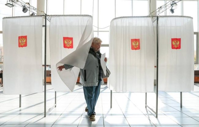 ВЛАДЕЈАЧКАТА ПАРТИЈА ЕДИНСТВЕНА РУСИЈА УБЕДЛИВО ПОБЕДИ НА ПАРЛАМЕНТАРНИТЕ ИЗБОРИ ВО РУСИЈА