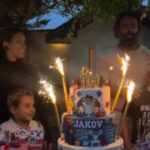 (Фото) Торта на три спрата, скокалница и декорации – Сека Алексиќ го претвори дворот во игротека за роденденот на синот Јаков