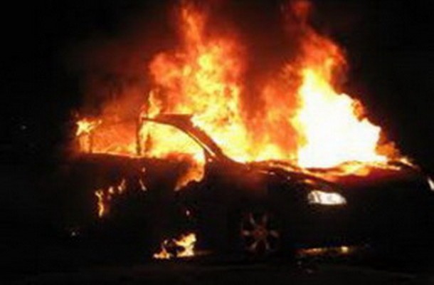 Запалени три возила во Скопје