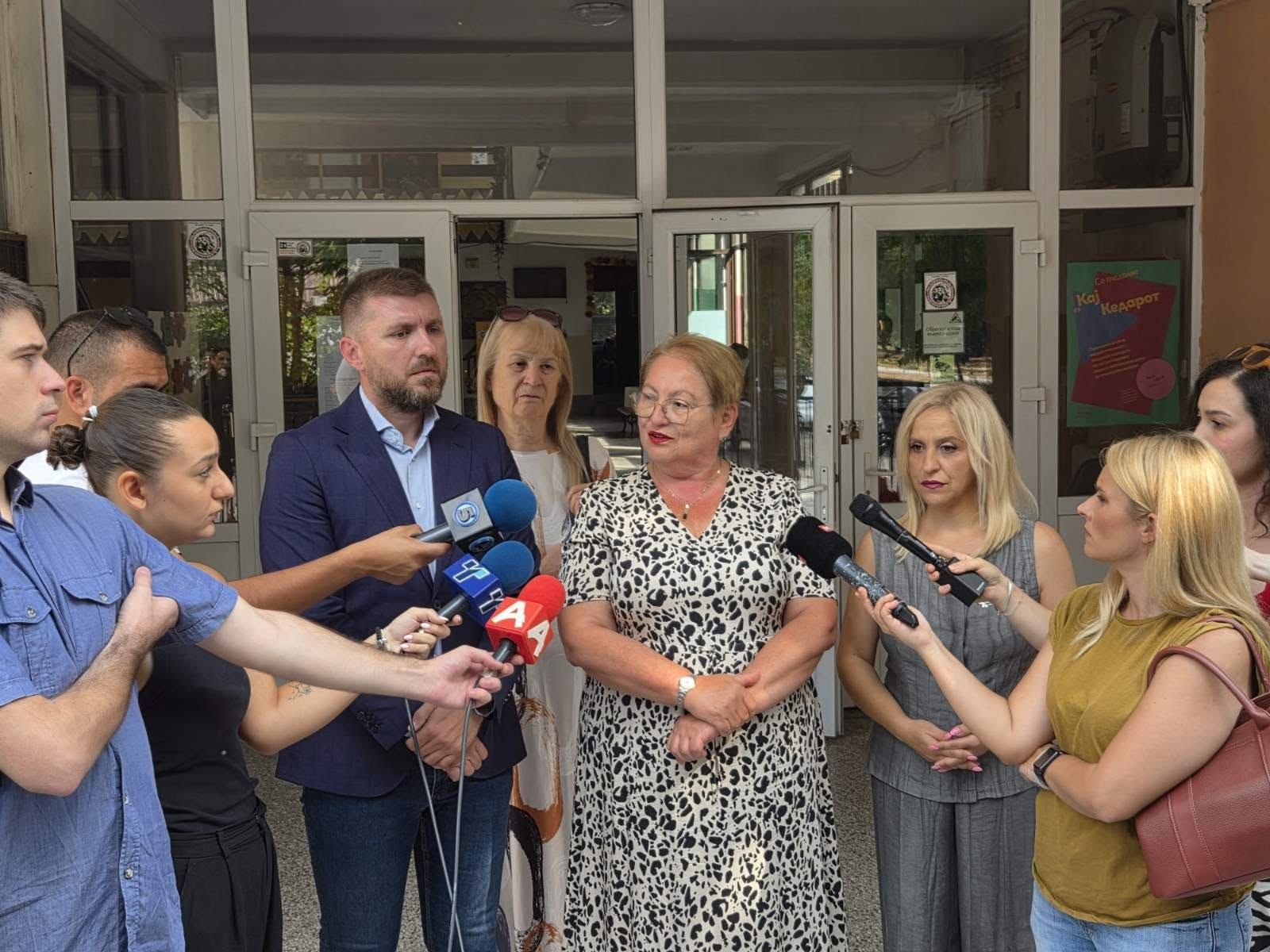 Јаневска: Нема скратување на часови без жолта фаза, училиштата мора да ги почитуваат протоколите за жештини