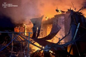 ВИДЕО: Русија го нападна Киев, загина маж, повредени деца
