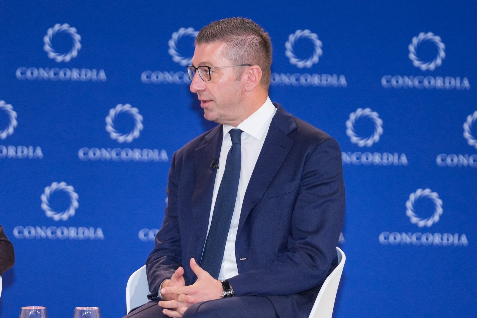 Мицкоски на „Конкордија“: „Нема да го губиме времето – ја завршуваме домашната задача и ја градиме Македонија