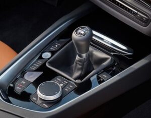 Крај на една автомобилска ера: BMW M се откажува од мануелниот менувач и покрај огромната побарувачка