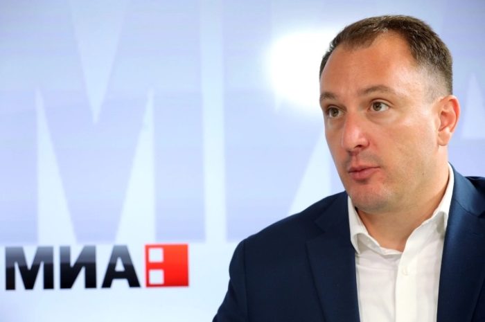 ИНТЕРВЈУ НА АНДОНОВСКИ ЗА МИА: Дата-центрите се чиста индустрија, додека кај нас се креира отпор во ЕУ е трка по инвеститори