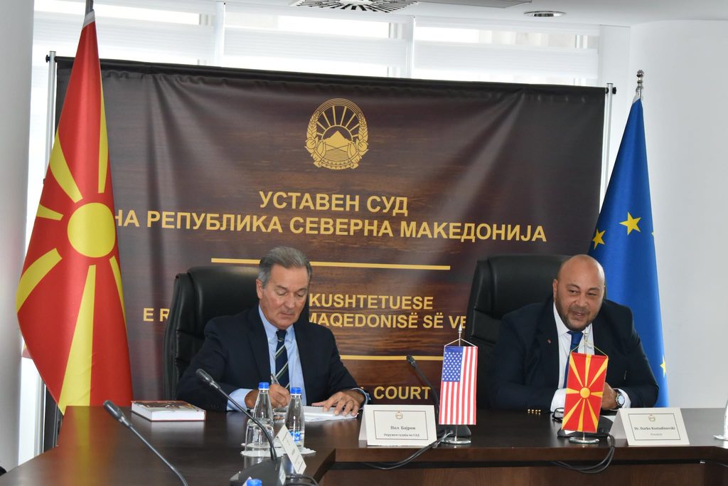 Федералниот судија Пол Бајрон во посета на Уставниот суд