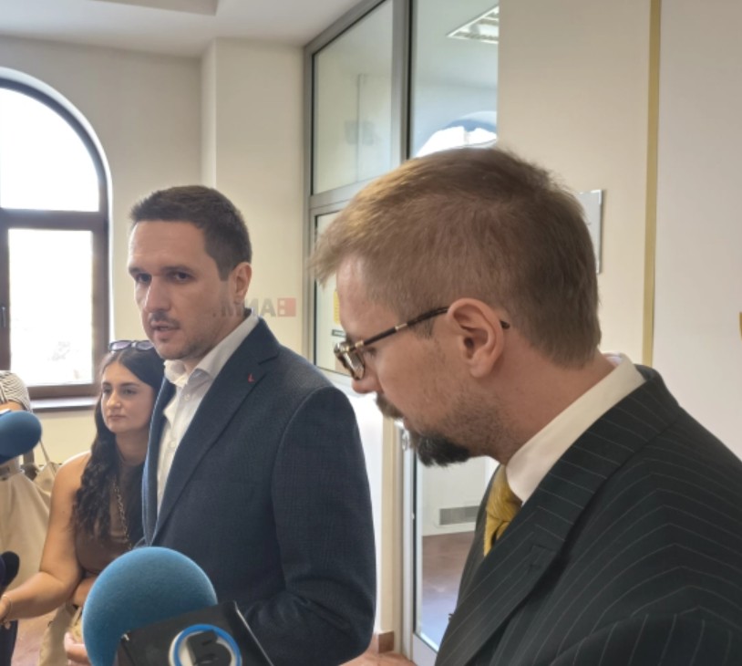 Не бива Груби да ужива во слободата, а Перпарим да ја запознава Шутка