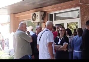 Вработени од Кумановскиот суд бараат оставка од председателката на судот оти подолго време ги малтретирала