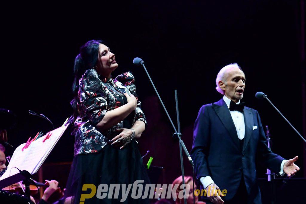 Македонските ѕвезди со Карерас за 35 години незавиност (ФОТО)