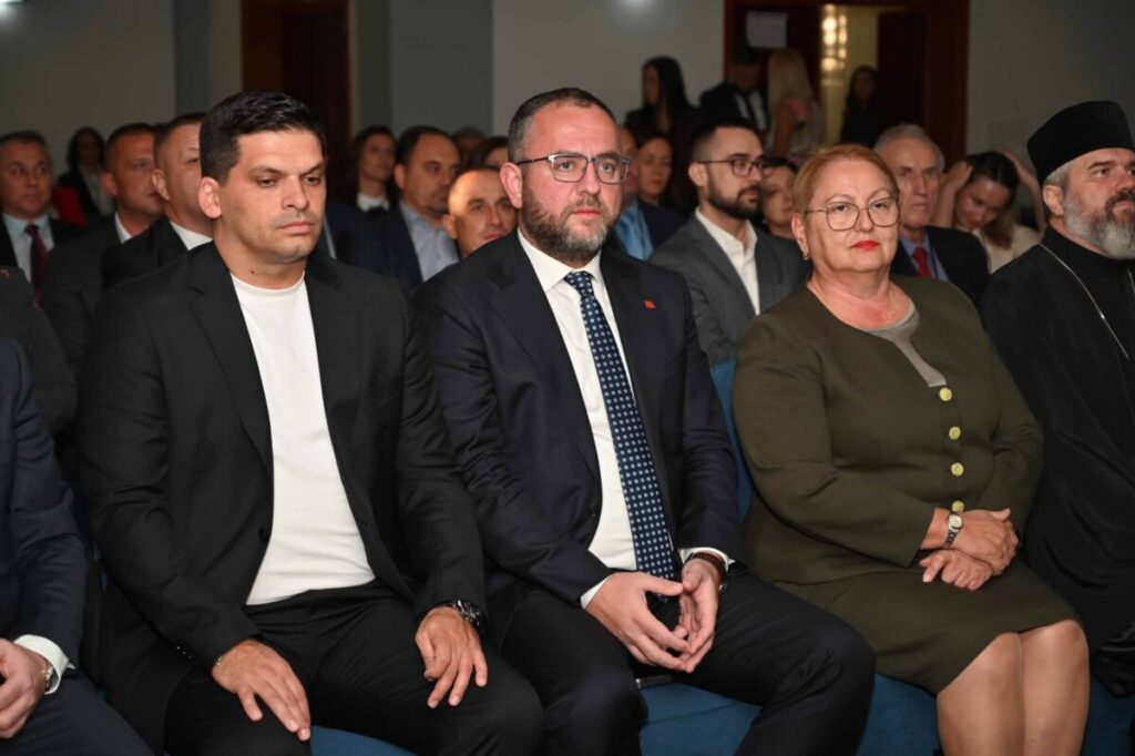 Јаневска: заедничка акција на институциите и академијата и поголема меѓународна соработка за поотпорно општество на ризици од паметни технологии
