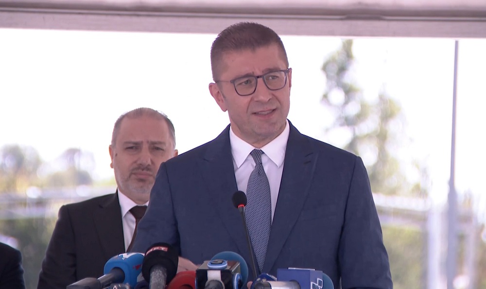 Мицкоски за заканите од жителот на Черкези: Да не бев институција, знам како се решава тоа