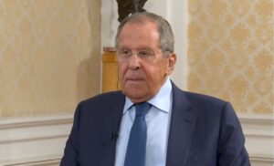 Лавров: Западот не сака да го реши, туку да го замрзне конфликтот во Украина
