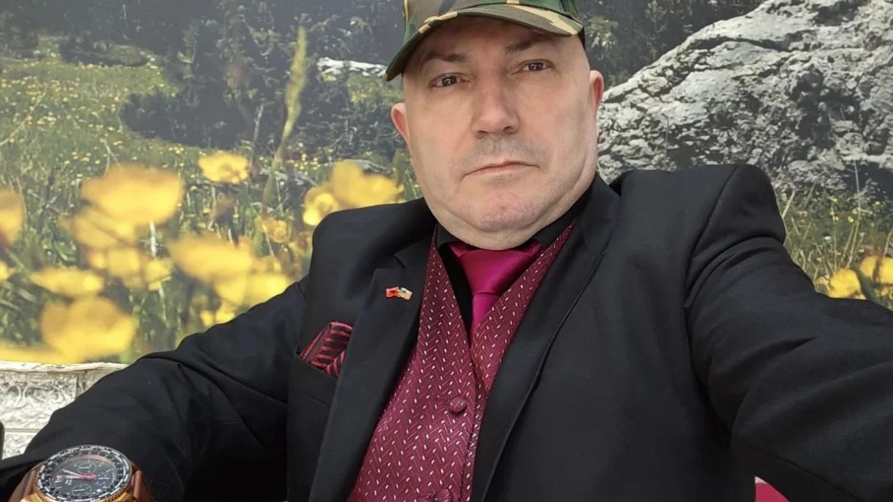 На поранешен пратеник од Албанија му бил забранет влез во Македонија за да не оди на протестот во Скопје
