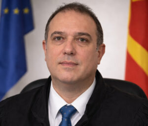 Сопругата договарала средби со обвинети, мајка му уплатила 400.000 евра за станови – судење на судијата Ѓоко Ристов