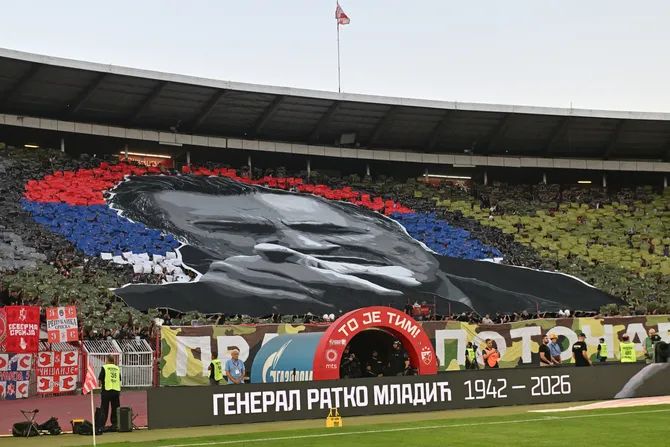 Скандал во Хрватска: Српски фудбалер уапсен среде натпревар поради величење на Ратко Младиќ!