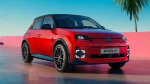Renault ја зголеми ефикасноста на 5 E-Tech и додаде нов основен модел со брзо полнење