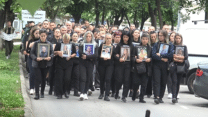 По 18 месеци од трагедијата во „Пулс“, семејствата повторно на улица: „Да не чекориме сами“