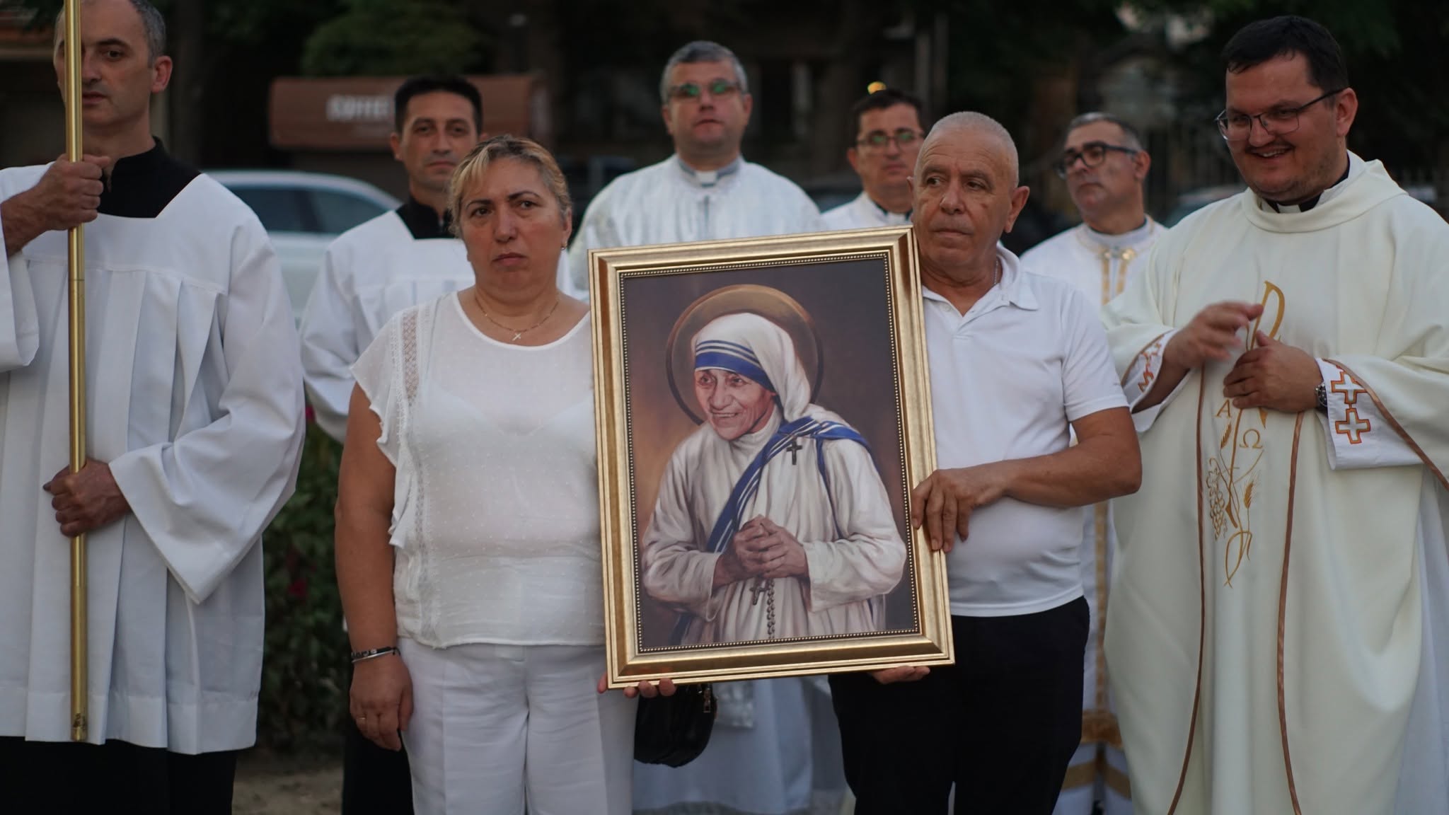 Четворица бискупи во Скопје служеа за 10 години од канонизацијата на Мајка Тереза