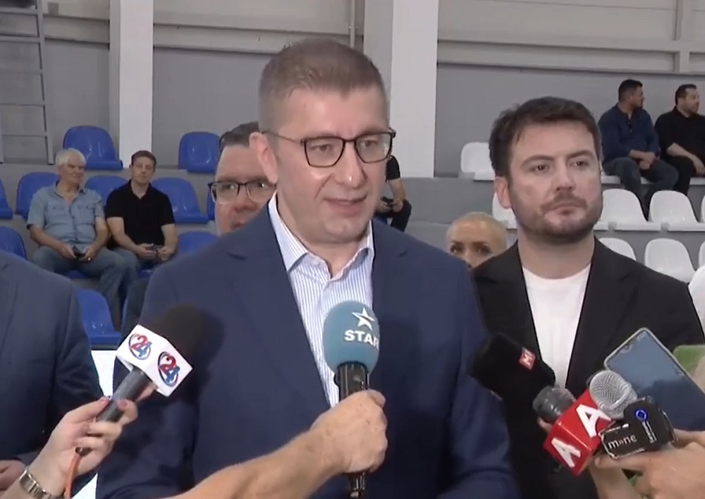 Мицкоски порача дека имал „лоша“ вест: Прославите за 35 години независност го чинеле буџетот нула денари