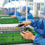 Кина ја запира изградбата на нови фабрики за батерии поради стравувања од вишок капацитет