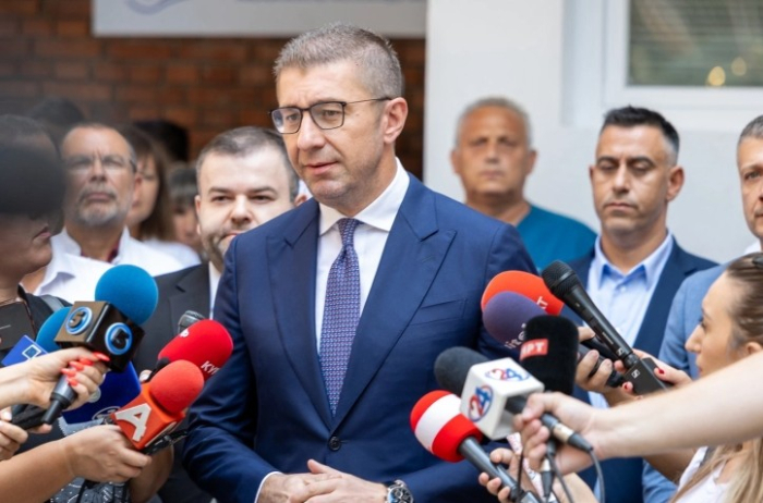 Мицкоски: Граѓаните сѐ уште ги плаќаат сметките од владите на Заев и Ковачевски