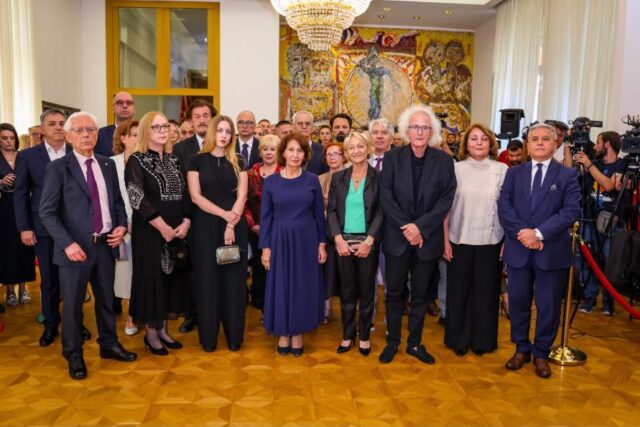 Јордан Плевнеш, Раде Силјан, Џеват Гега, Мето Јовановски и Глигор Чемерски одликувани со Орден „8 Септември