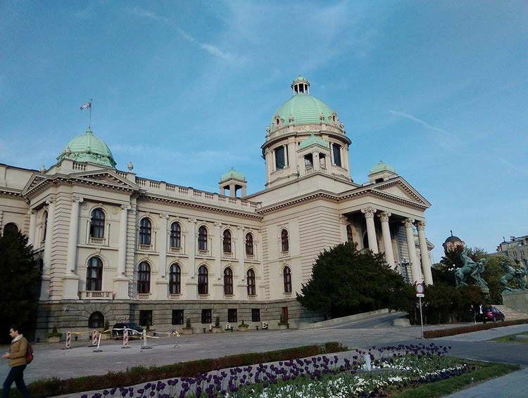 Премиерот на Србија, Мацут денеска на вонредна седница ќе предложи распуштање на Собранието