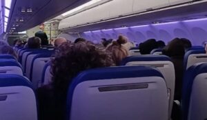 Македонец уапсен во Загреб по инцидент во авион – девојче (15) тврди дека ја допирал