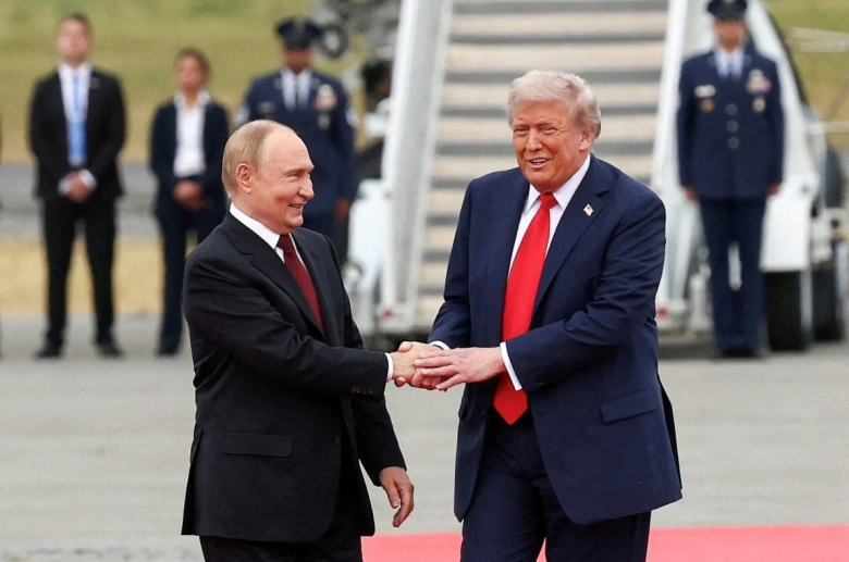 Трамп сака бизнис со Москва пред да заврши војната