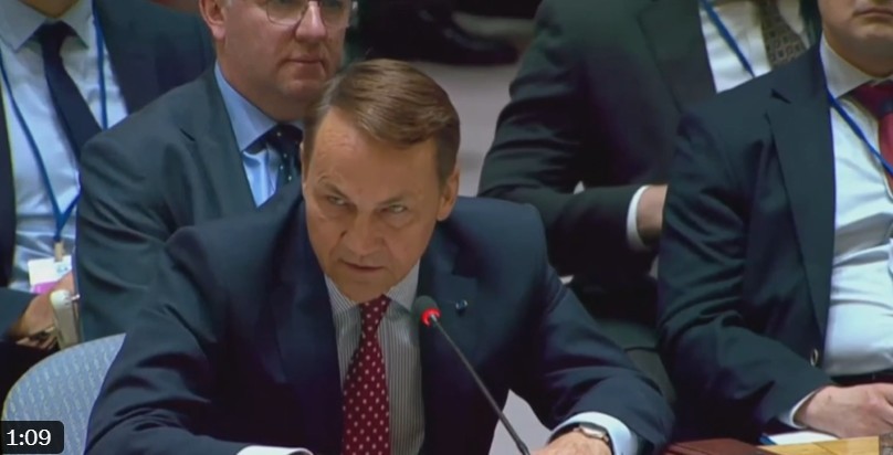 Полскиот министер за надворешни работи на Генералното собрание на ОН: „СЕРГЕЈ, ЗНАМ ДЕКА СЛУШАШ – КАЖИ МУ НА ТВОЈОТ ШЕФ…“