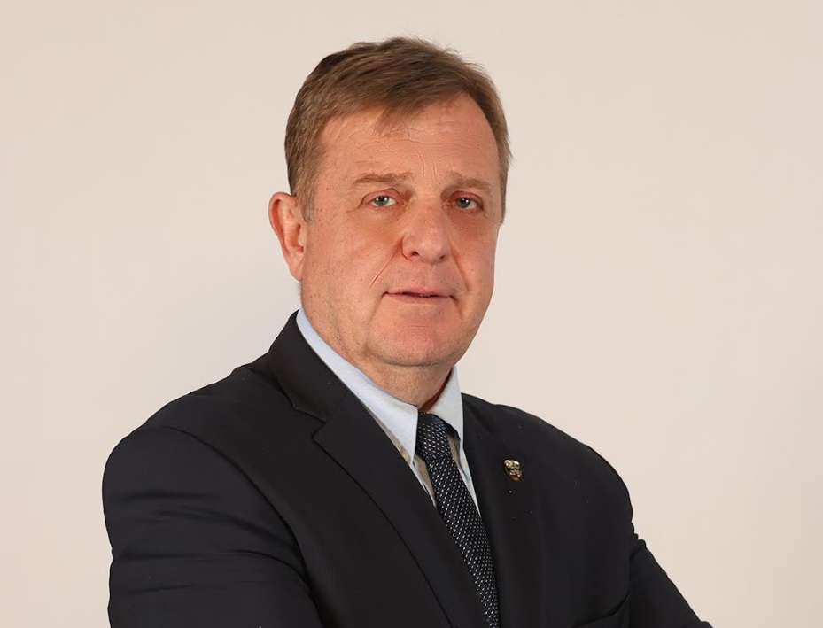 Провокација од Софија: Каракачанов го кани Мицкоски на пречекот на моштите на Цар Самоил