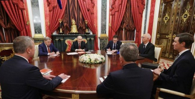 РАЗГОВОРИТЕ НА ПУТИН ЗА УКРАИНА СО ВИТКОФ И КУШНЕР БИЛЕ КОРИСНИ, НО НЕМА ЗНАЦИ ЗА РЕШЕНИЕ