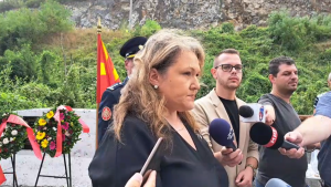 Петровска: Проблем се тајните преговори, не дата центрите