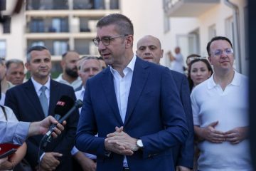 Мицкоски ќе присуствува на промоција на комунални возила