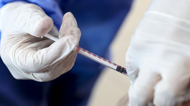 Детската вакцинација во Европа стагнира, Македонија далеку под потребниот опфат