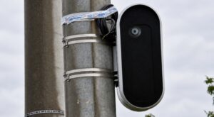Пријава против мотоциклист, и покажа среден прст на полициска камера – казната е најмалку 700 евра