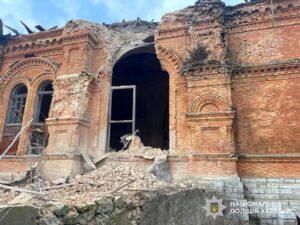 (ВИДЕО) Русија со дрон погоди украински манастир – загина свештеник