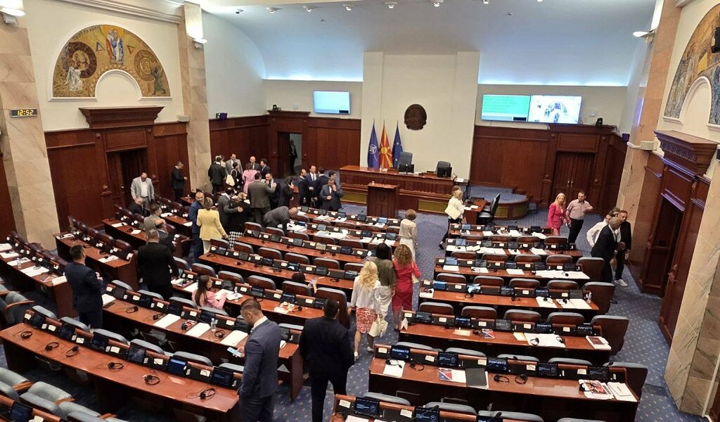 Собранието го повлече предлогот за избор на нов член на Судскиот совет