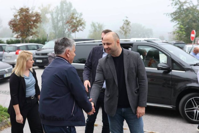 МИСАЈЛОВСКИ ВО СЛОВЕНИЈА: Секоја посета има посебна вредност кога ќе се сретнете со Македонците во дијаспората, како таа во Крањ