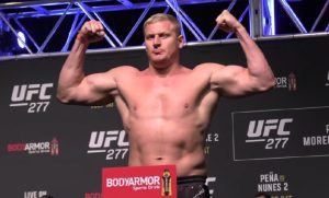 Сергеј Павлович објави дека наскоро ќе се врати во октагонот на УФЦ