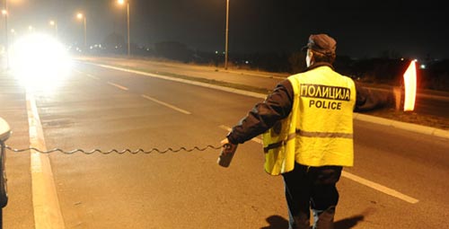 ДВЕ КАЗНИ 1.500 ЕВРА ЗА СРБИН ШТО  НИЗ МАКЕДОНИЈА возел над 160 на час