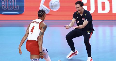 Србија немоќна во истанбулскиот „пекол“, силната Турција е во финалето