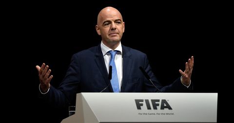 „Време е Инфантино да ги објави документите за продажба на Мундијалот“