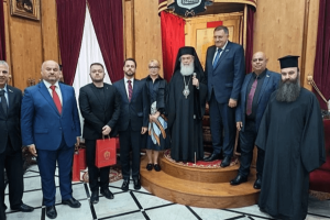 Додик во Ерусалим доби грамата за „аџија“ од патријархот Теофил III
