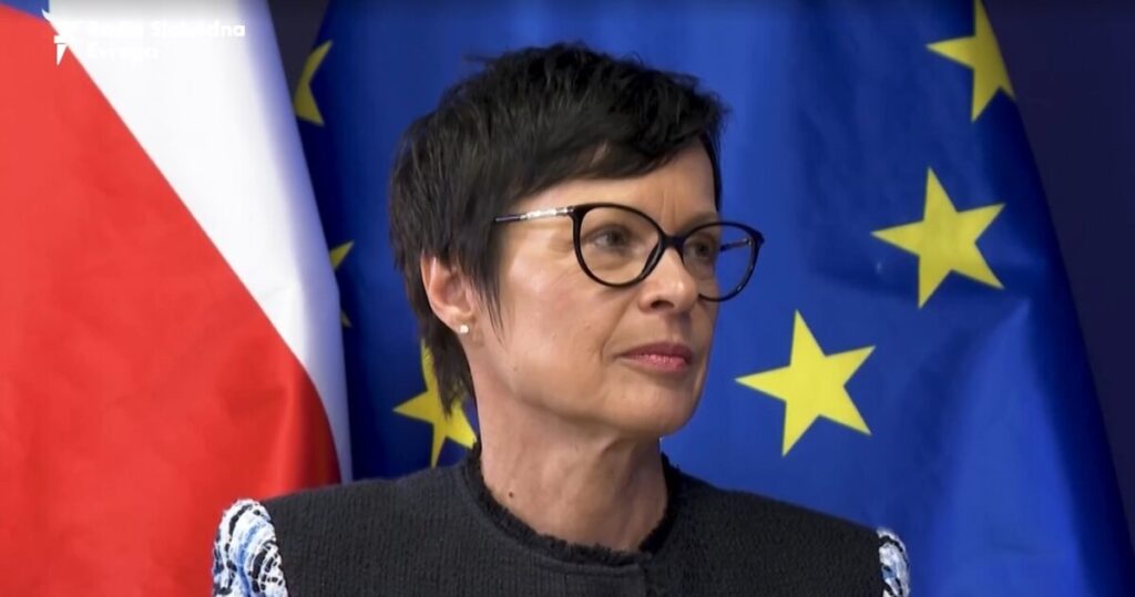 Кос ја откажува посетата на Србија поради погребот на Младиќ