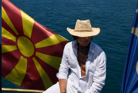 Од тинејџерски сон до престижна титула: Кој е македонскиот претставник на најголемата сцена за машка убавина?