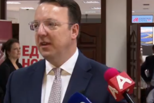 Николоски: Проблемот со превозниците мора да се реши, стоките треба да се движат без пречки