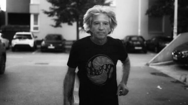На 62 години почина хрватскиот музичар Дени Кожиќ, кој свиреше во „Психомодо поп“